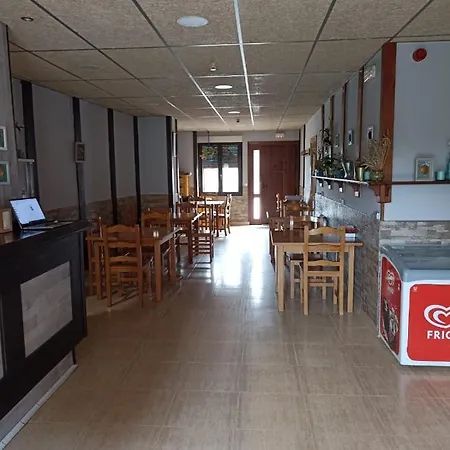 Taberna Municipal De Hostel